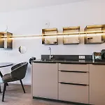 מלון דירות Nikolaus By Avenida Panoramic Wellness 4*