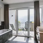 アパートホテル Nikolaus By Avenida Panoramic Wellness 4*
