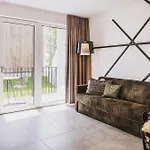 アパートホテル Nikolaus By Avenida Panoramic Wellness 4*