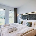 Nikolaus By Avenida Panoramic Wellness