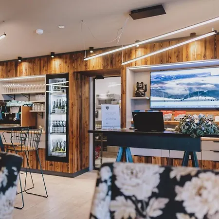 Nikolaus By Avenida Panoramic Wellness アパートホテル