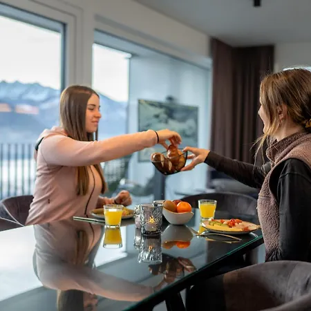 Apartmanhotel Nikolaus By Avenida Panoramic Wellness 4*