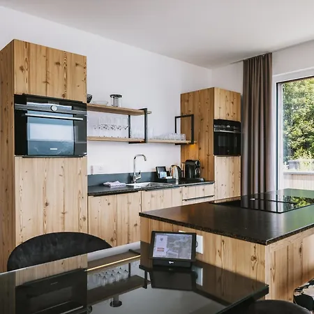 Nikolaus By Avenida Panoramic Wellness 4* 젤암제