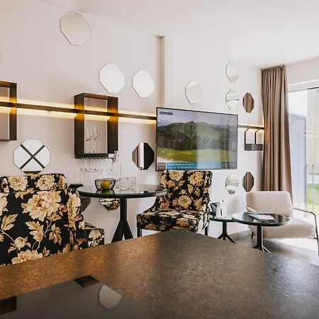 아파트호텔 Nikolaus By Avenida Panoramic Wellness 4*
