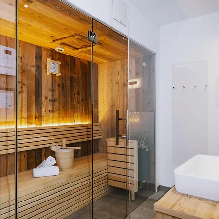 Nikolaus By Avenida Panoramic Wellness 4*