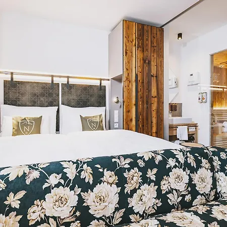 Nikolaus By Avenida Panoramic Wellness Apart Otel 4*