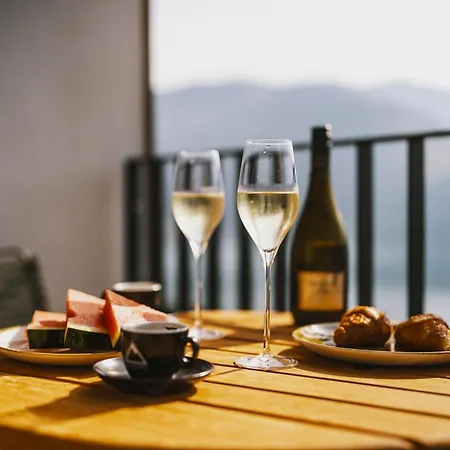 Nikolaus By Avenida Panoramic Wellness