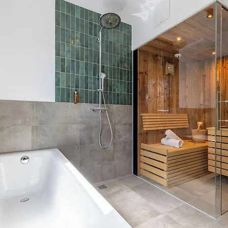 Nikolaus By Avenida Panoramic Wellness מלון דירות צל-אם-זי