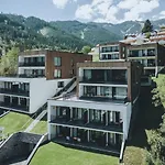 Nikolaus By Avenida Panoramic Wellness Aparthotel 4*